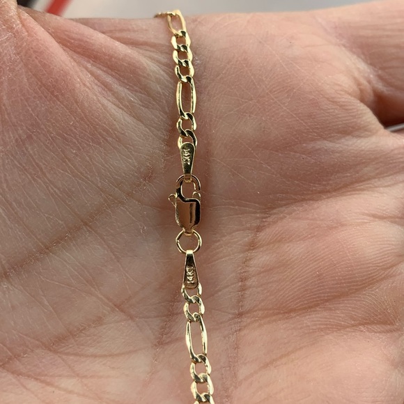 14k Yellow Gold 2.6mm Figaro Chain - Picture 8 of 8